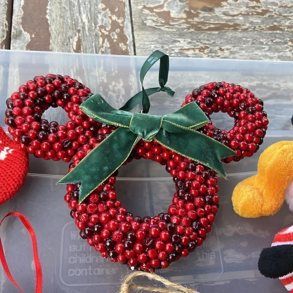 Xmas decor excellent condition bundle of 17 pieces